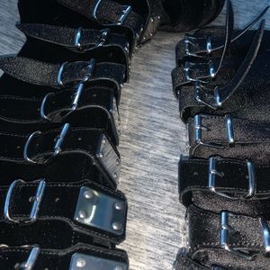 black platform demonias